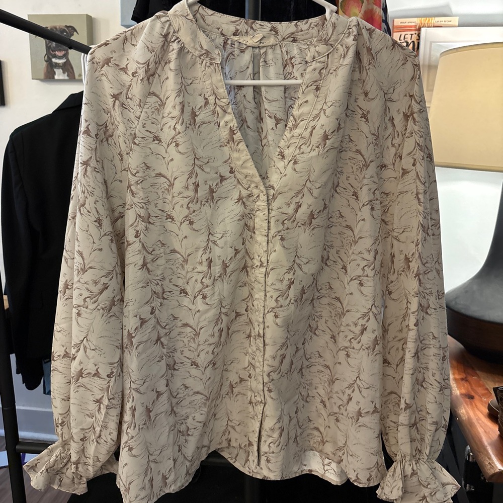 Chic Beige Floral Women's Blouse